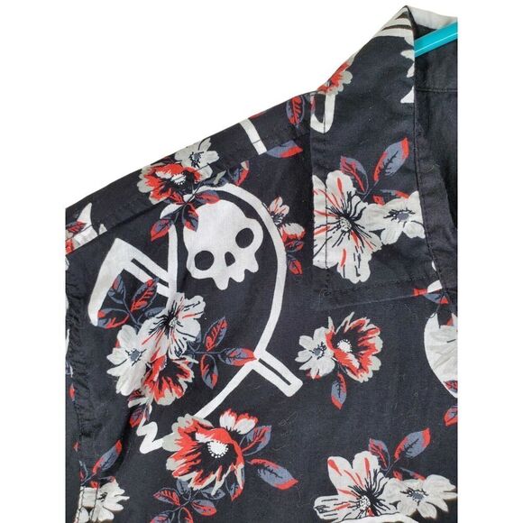 Threadless Obinsun Shirt Floral Skulls Reaper Spellout AOP Button Men L Black SS - Picture 6 of 10